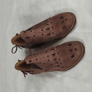 Musse & Cloud by Anthropologie Western Bohemian Cutout Ankle Booties Size 9
